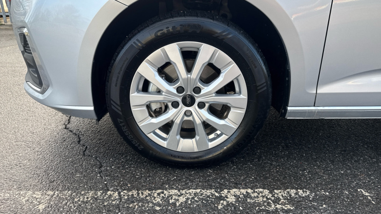 Ford Transit Connect 240 L2 Diesel 2.0 EcoBlue 122ps Limited Van Auto